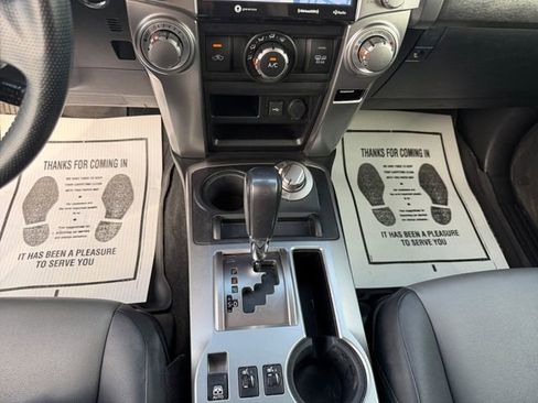 Used 2020 Toyota 4Runner SR5 Premium w/ Moonroof Package AWD/4WD image 39
