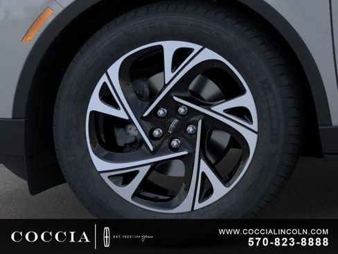 New 2026 Lincoln Nautilus Premier w/ Equipment Group 102A AWD/4WD image 19