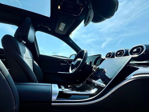 Certified 2026 Mercedes-Benz C 300 4MATIC Sedan image 8