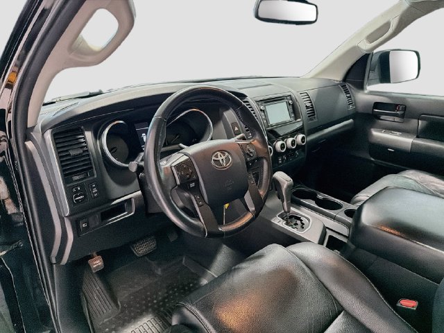 Used 2019 Toyota Sequoia TRD Sport AWD/4WD image 8