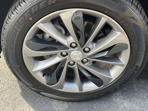 Used 2021 Buick Encore GX Preferred w/ Sport Touring Package image 11