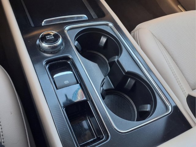 Used 2022 Lincoln Corsair AWD w/ Equipment Group 101A image 27