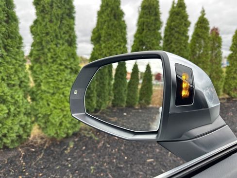 Used 2023 Audi SQ5 Prestige w/ Prestige Package image 15