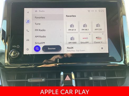 Used 2025 Toyota Corolla LE image 3