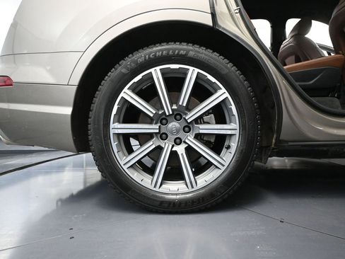 Used 2017 Audi Q7 3.0T Premium Plus image 14
