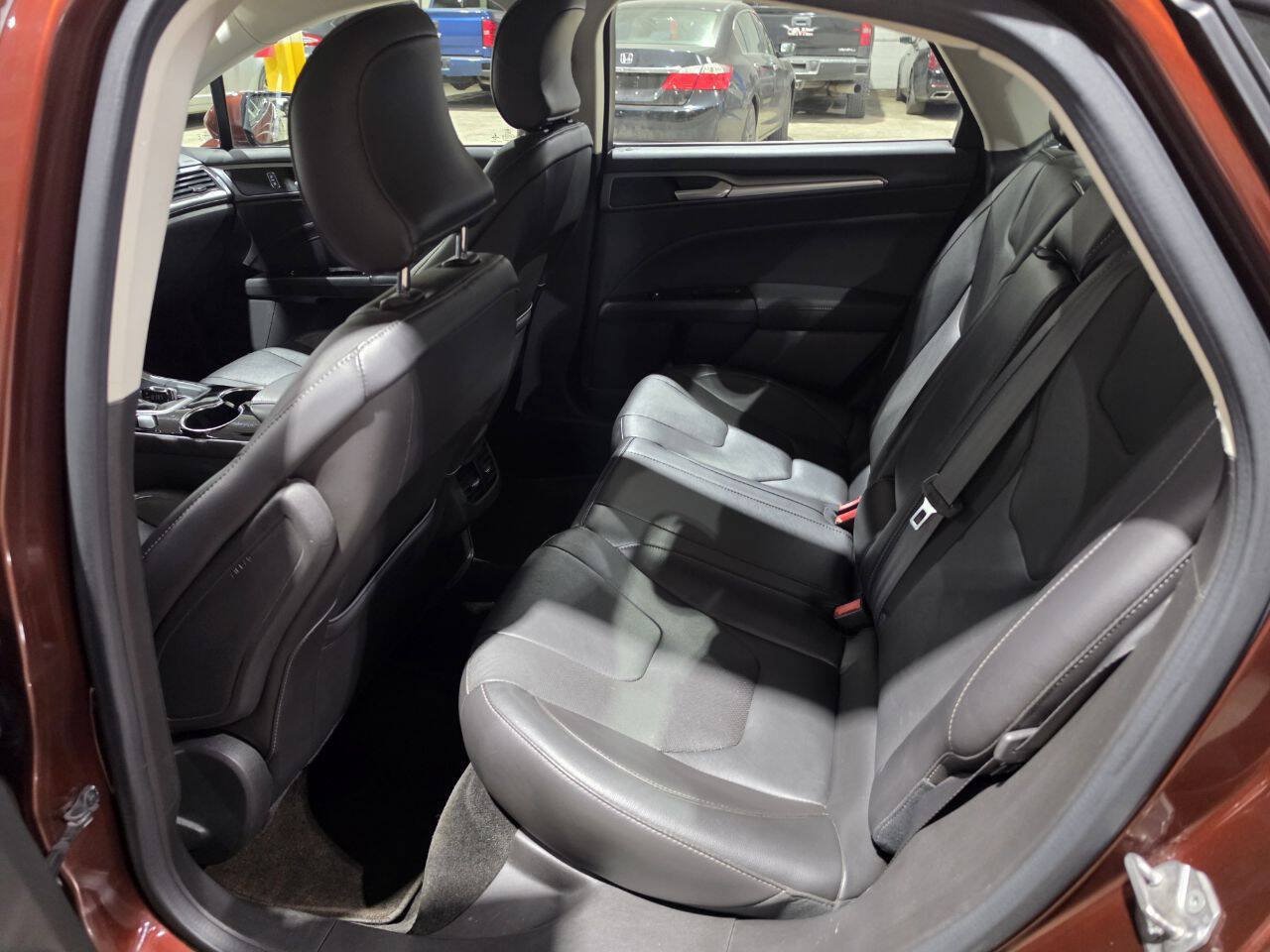 Used 2015 Ford Fusion Titanium AWD/4WD image 25