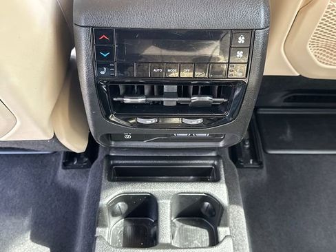 Used 2021 Jeep Grand Cherokee L Limited image 22