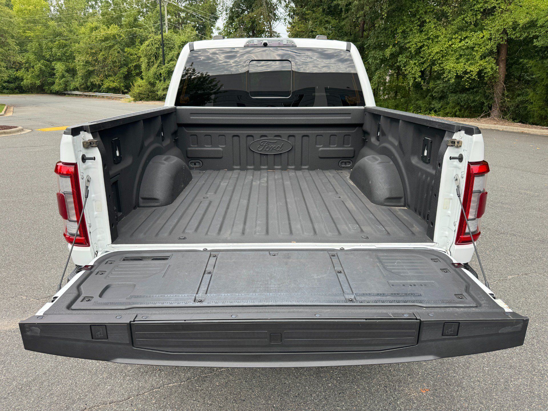 Used 2023 Ford F150 Raptor w/ Blue Interior Package AWD/4WD image 11