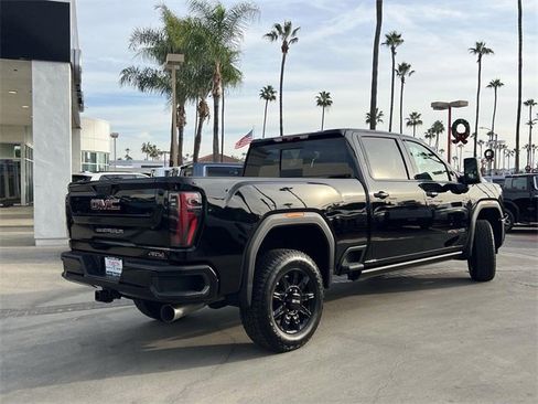 New 2026 GMC Sierra 2500 AT4 w/ AT4 Premium Plus Package image 3