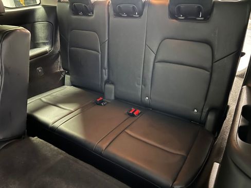 Used 2022 Nissan Pathfinder SL image 7