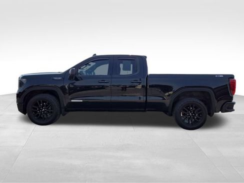 Used 2022 GMC Sierra 1500 Elevation w/ X31 Off-Road Package AWD/4WD image 9