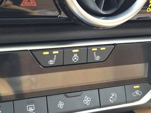 New 2025 Nissan Sentra SV w/ SV Premium Package image 9