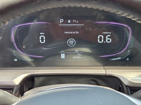Used 2025 Kia Telluride LX FWD image 17