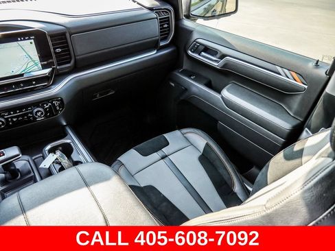 Used 2025 Chevrolet Silverado 1500 LTZ AWD/4WD image 47