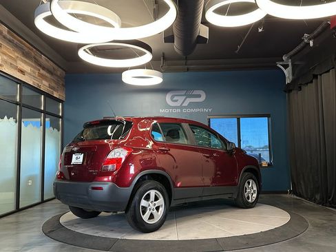 Used 2016 Chevrolet Trax LS AWD/4WD image 3