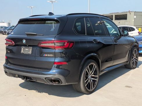Used 2021 BMW X5 M50i image 5