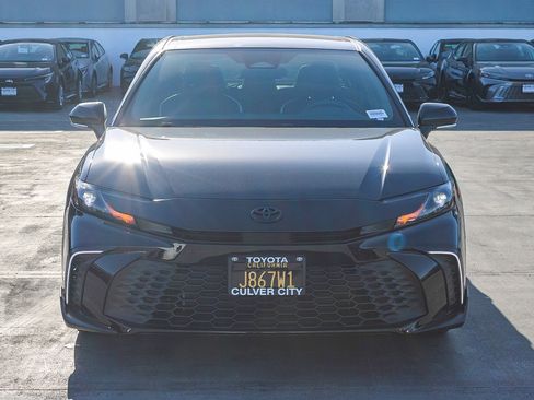 Certified 2025 Toyota Camry SE image 2