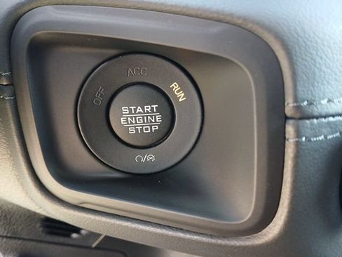 New 2026 Jeep Wrangler Unlimited Rubicon AWD/4WD image 13
