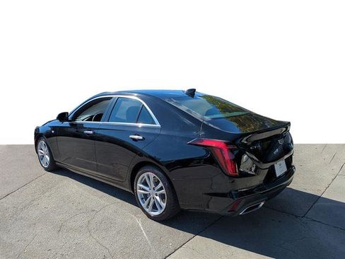 Used 2022 Cadillac CT4 Luxury image 4