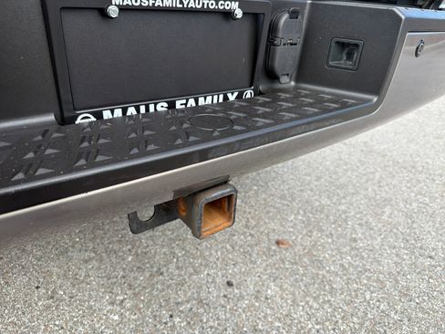 Used 2019 Nissan Titan Platinum Reserve w/ Platinum Utility Package AWD/4WD image 16