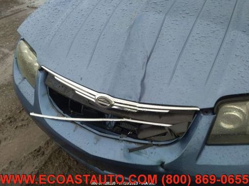 Used 2005 Chrysler Crossfire Limited image 6