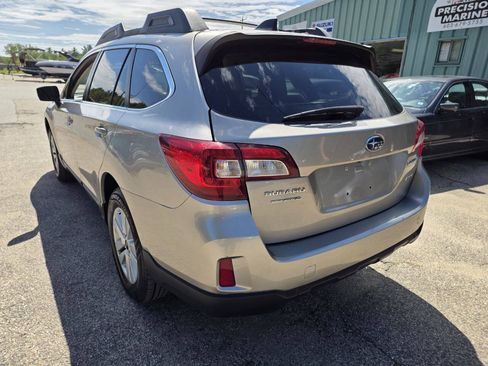 Used 2016 Subaru Outback 2.5i Premium AWD/4WD image 10