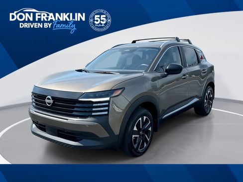 New 2026 Nissan Kicks SV w/ Cold Weather Package AWD/4WD image 1