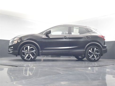 Used 2022 Nissan Rogue Sport SL w/ Premium Package image 25