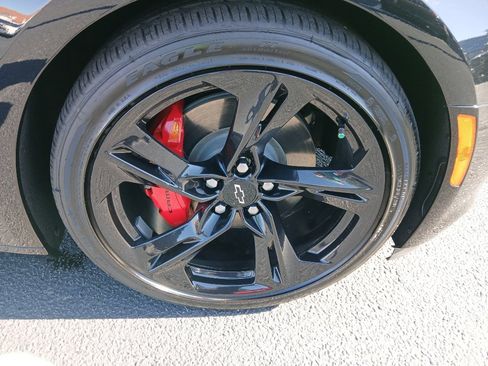 Used 2024 Chevrolet Camaro LT w/ Technology Package image 20
