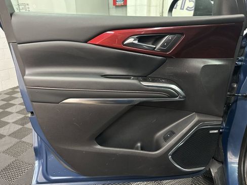 Used 2025 Chevrolet Traverse Z71 w/ Enhanced Driving Package image 17