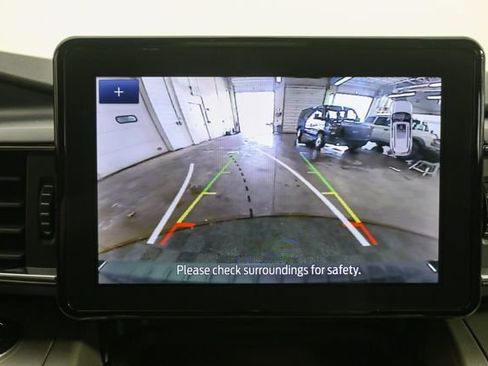 Used 2023 Ford Explorer XLT w/ Equipment Group 202A image 25