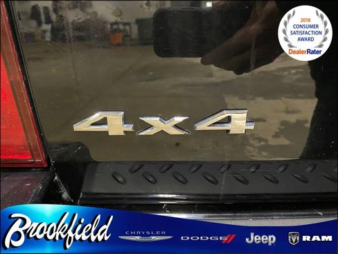 Used 2007 Jeep Commander Sport image 10