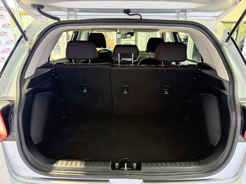 Used 2021 Hyundai Venue SE FWD image 43