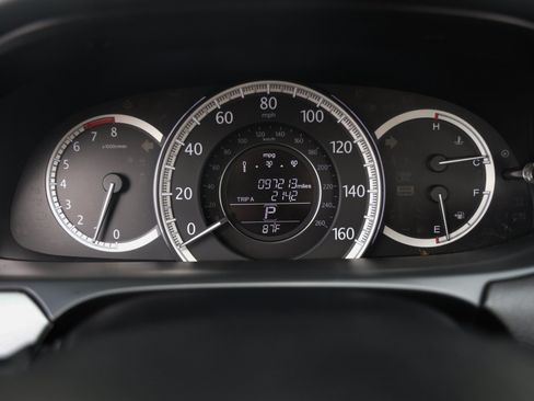 Used 2015 Honda Accord LX image 31