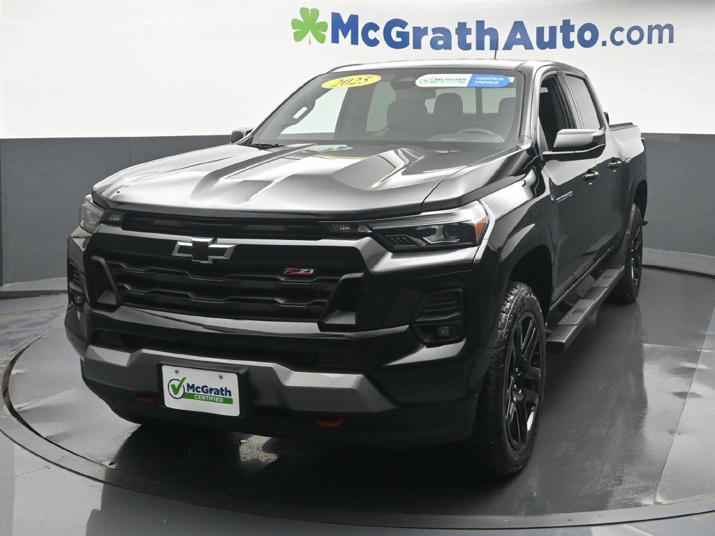 Used 2025 Chevrolet Colorado Z71 w/ Z71 Convenience Package 2 AWD/4WD image 20