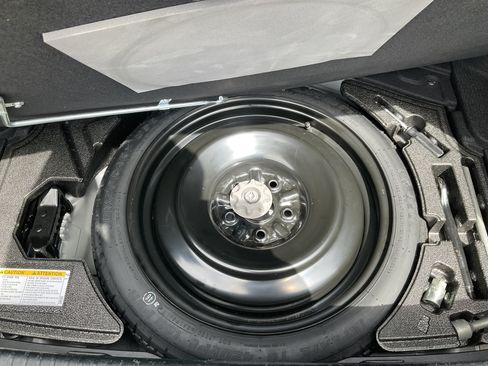 Used 2018 Lexus IS 350 AWD image 47