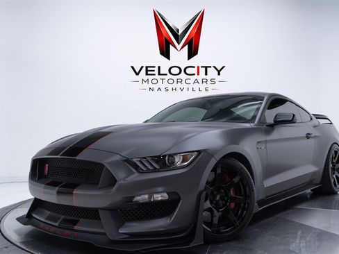Used 2018 Ford Mustang Shelby GT350R w/ GT350R Equipment Group 920A RWD image 1