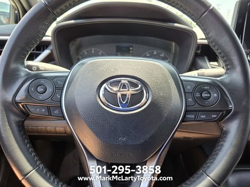 Used 2025 Toyota Corolla SE FWD image 20