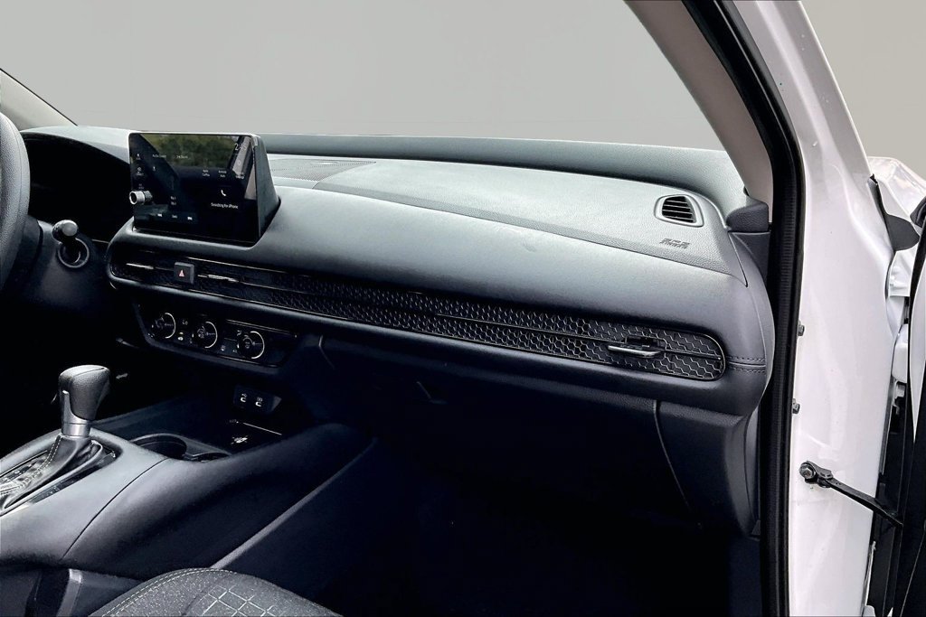 Certified 2027 Honda HR-V LX image 18