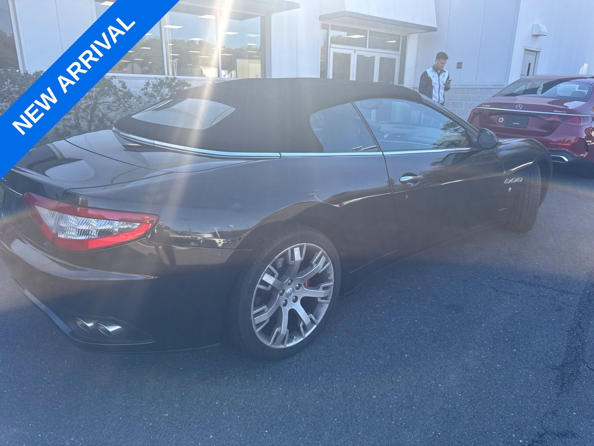Used 2014 Maserati GranTurismo Convertible RWD image 2