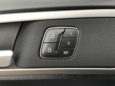 Used 2019 Ford Fusion SEL FWD image 31