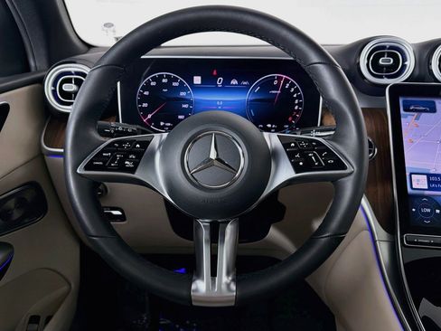 Certified 2025 Mercedes-Benz GLC 350e 4MATIC image 19