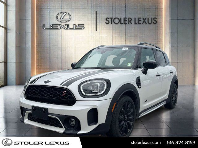 Used 2024 MINI Cooper Countryman S w/ Premium Package AWD/4WD image 3