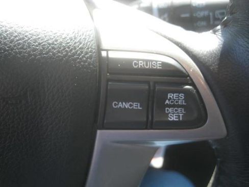 Used 2012 Honda Crosstour EX-L image 31