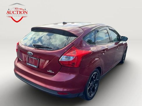 Used 2014 Ford Focus SE w/ Equipment Group 201A FWD image 6