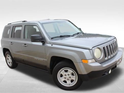 Used 2012 Jeep Patriot Sport w/ PWR Value Group image 3