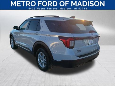 Used 2025 Ford Explorer Active image 6