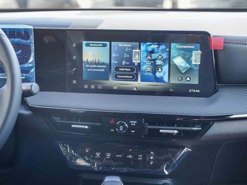 New 2026 Nissan Kicks SR image 15