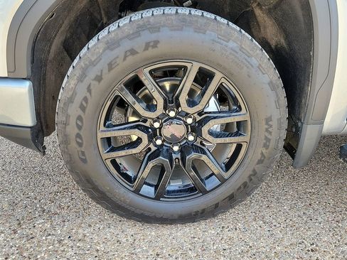 Used 2025 GMC Sierra 1500 Elevation AWD/4WD image 14