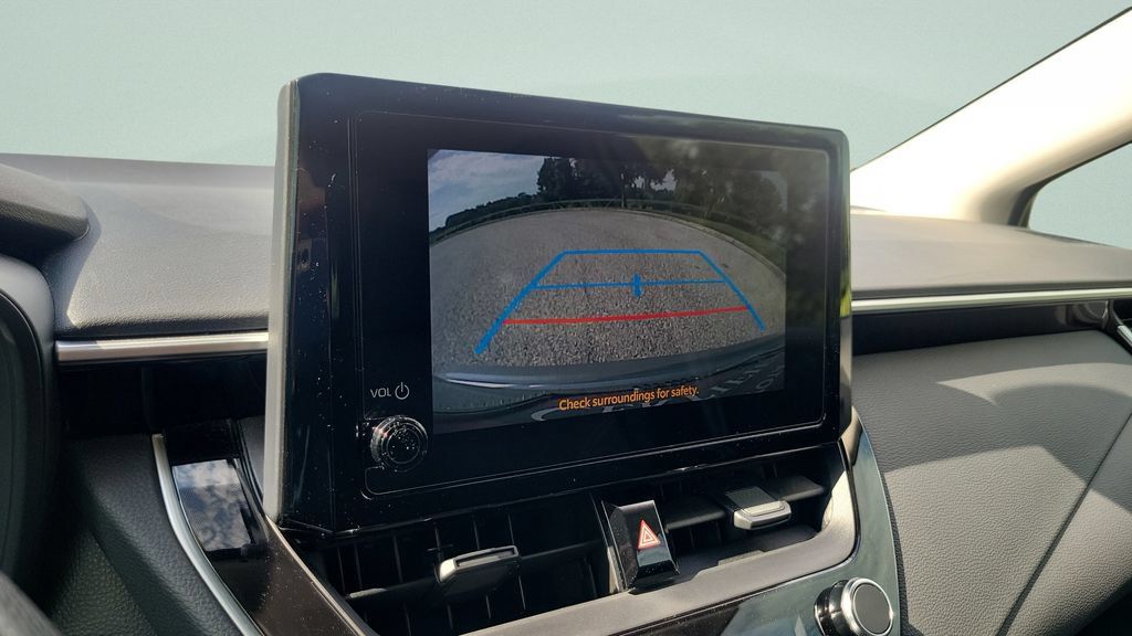 Certified 2025 Toyota Corolla LE FWD image 17
